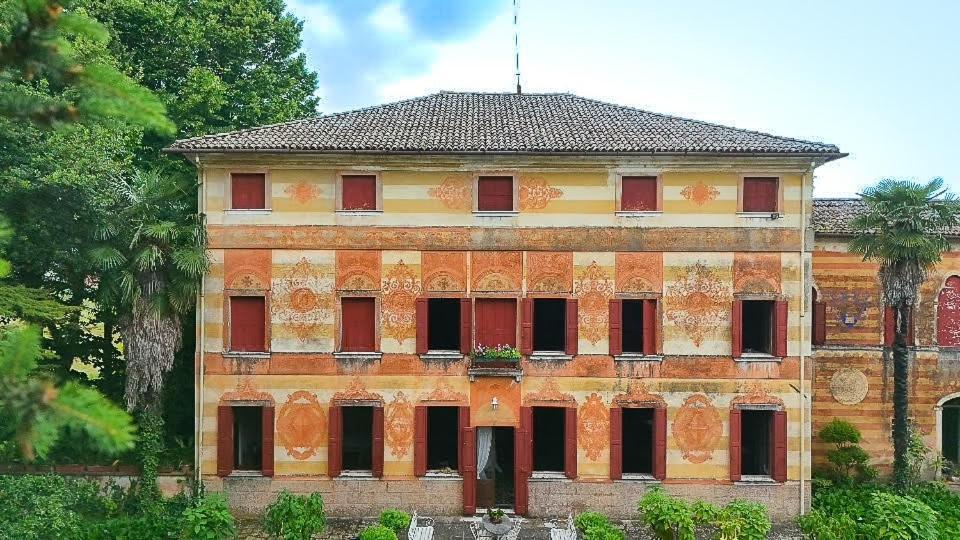 Villa Di Campagna Immersa Nella Natura Zero Branco Esterno foto